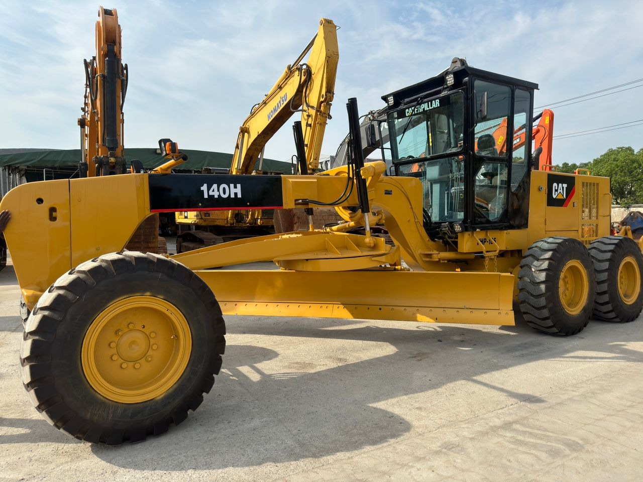 Caterpillar CAT 140 140H 140K Used Grader Secondhand Motor Grader in High Quality - Grejder: slika Caterpillar CAT 140 140H 140K Used Grader Secondhand Motor Grader in High Quality - Grejder Caterpillar CAT 140 140H 140K Used Grader Secondhand Motor Grader in High Quality - Grejder: slika Caterpillar CAT 140 140H 140K Used Grader Secondhand Motor Grader in High Quality - Grejder