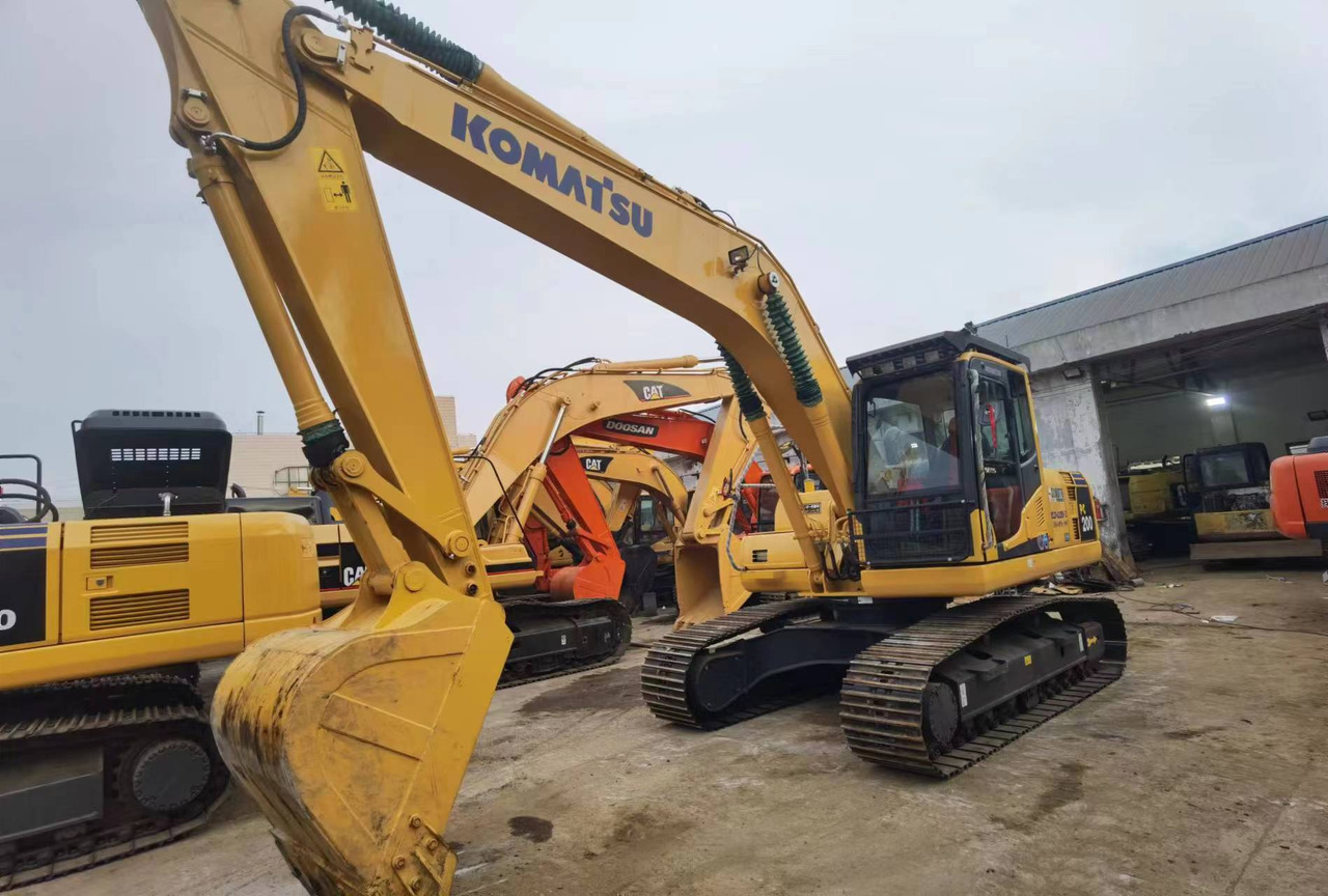 Komatsu PC200 PC210 PC220 Used Excavator Crawler Hydraulic High Quality Secondhand Excavator for Sale - Bager gusjeničar: slika Komatsu PC200 PC210 PC220 Used Excavator Crawler Hydraulic High Quality Secondhand Excavator for Sale - Bager gusjeničar Komatsu PC200 PC210 PC220 Used Excavator Crawler Hydraulic High Quality Secondhand Excavator for Sale - Bager gusjeničar: slika Komatsu PC200 PC210 PC220 Used Excavator Crawler Hydraulic High Quality Secondhand Excavator for Sale - Bager gusjeničar