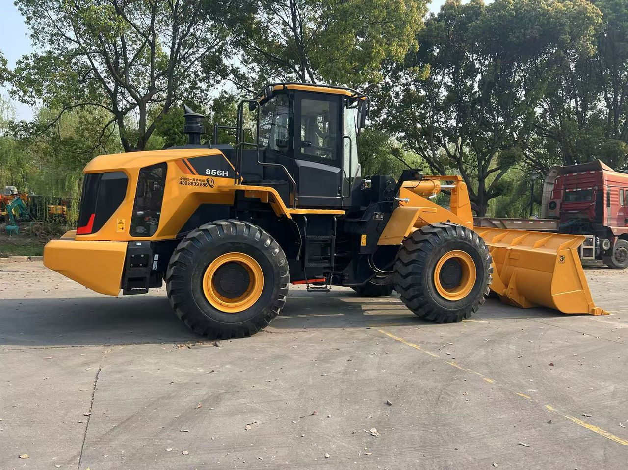 Liugong CLG 856H used wheel loader with cummins engine - Utovarivač na kotačima: slika Liugong CLG 856H used wheel loader with cummins engine - Utovarivač na kotačima Liugong CLG 856H used wheel loader with cummins engine - Utovarivač na kotačima: slika Liugong CLG 856H used wheel loader with cummins engine - Utovarivač na kotačima