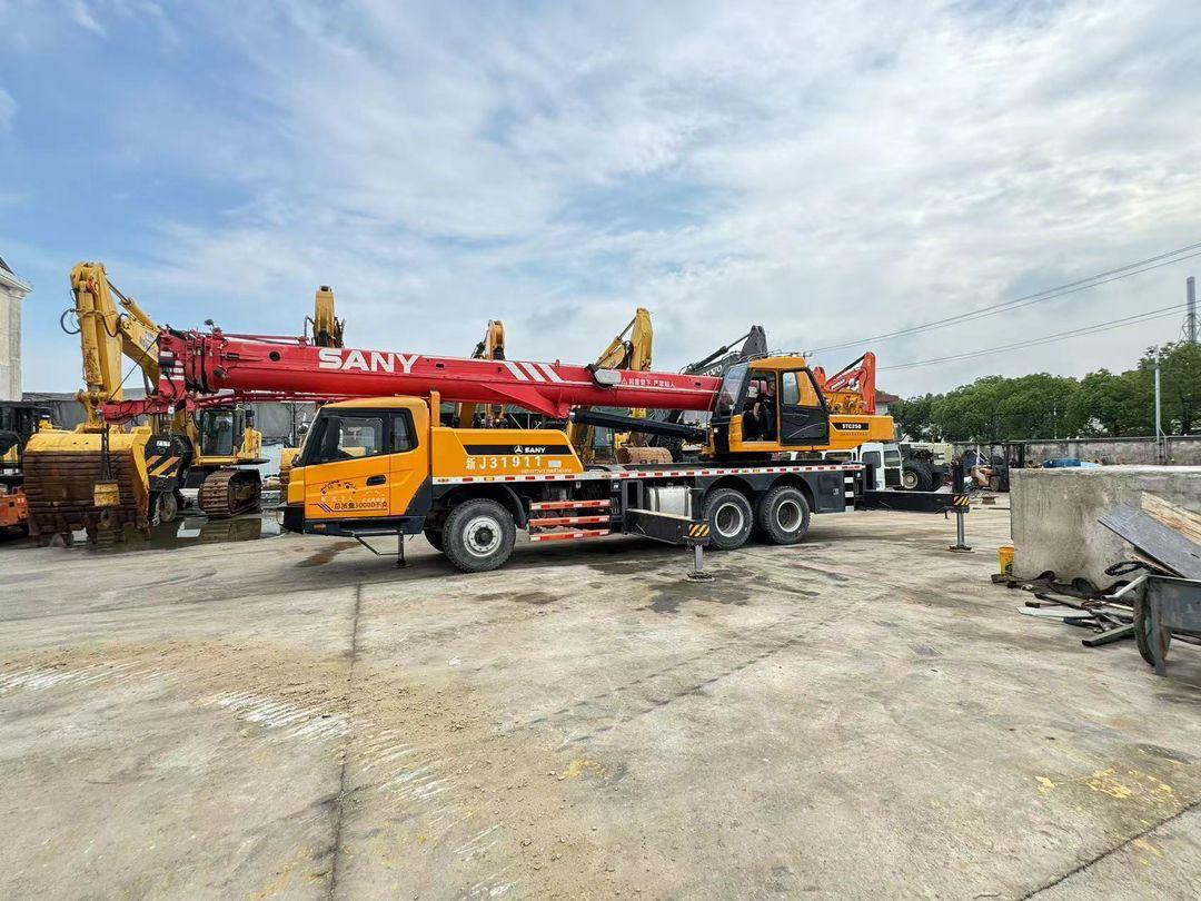 Sany 25 Ton Used Truck Crane 50 Ton 70 Ton 80 Ton 100 Ton 120 Ton 200 Ton 220Ton 240 Ton 300 Ton XCMG Zoomlion Liebherr Tadano Truck Crane - Autodizalica: slika Sany 25 Ton Used Truck Crane 50 Ton 70 Ton 80 Ton 100 Ton 120 Ton 200 Ton 220Ton 240 Ton 300 Ton XCMG Zoomlion Liebherr Tadano Truck Crane - Autodizalica Sany 25 Ton Used Truck Crane 50 Ton 70 Ton 80 Ton 100 Ton 120 Ton 200 Ton 220Ton 240 Ton 300 Ton XCMG Zoomlion Liebherr Tadano Truck Crane - Autodizalica: slika Sany 25 Ton Used Truck Crane 50 Ton 70 Ton 80 Ton 100 Ton 120 Ton 200 Ton 220Ton 240 Ton 300 Ton XCMG Zoomlion Liebherr Tadano Truck Crane - Autodizalica