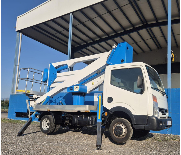 Nissan CABSTAR 35.12 SOCAGE DA320 - Kamion, Kamion s kranom: slika Nissan CABSTAR 35.12 SOCAGE DA320 - Kamion, Kamion s kranom Nissan CABSTAR 35.12 SOCAGE DA320 - Kamion, Kamion s kranom: slika Nissan CABSTAR 35.12 SOCAGE DA320 - Kamion, Kamion s kranom