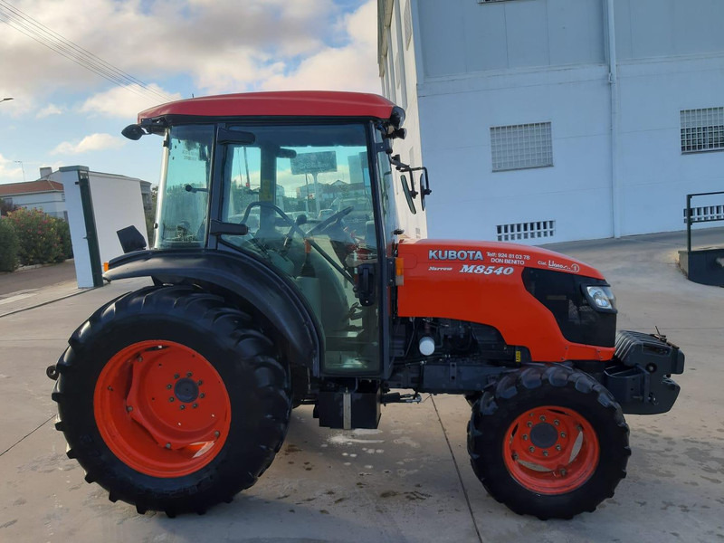 Kubota M8540 - Traktor: slika Kubota M8540 - Traktor Kubota M8540 - Traktor: slika Kubota M8540 - Traktor