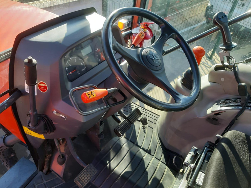 Zakup Kubota M8540 Kubota M8540: slika Zakup Kubota M8540 Kubota M8540