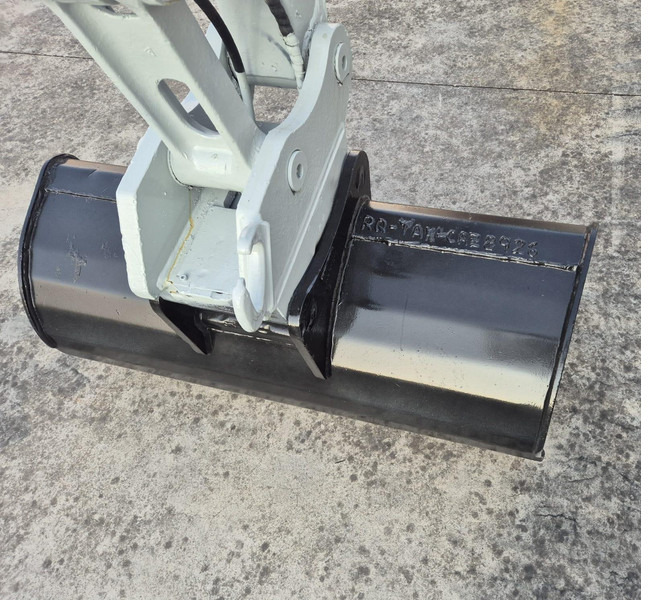 Mini bager Takeuchi TB250: slika Mini bager Takeuchi TB250