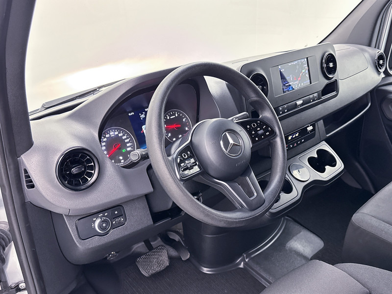 Mercedes-Benz Sprinter 315 1.9 CDI L2H2 Inrichting 220v omvormer Laadlift Navigatie Achteruitrijcamera Inrichting Cruise Control - Furgon: slika Mercedes-Benz Sprinter 315 1.9 CDI L2H2 Inrichting 220v omvormer Laadlift Navigatie Achteruitrijcamera Inrichting Cruise Control - Furgon Mercedes-Benz Sprinter 315 1.9 CDI L2H2 Inrichting 220v omvormer Laadlift Navigatie Achteruitrijcamera Inrichting Cruise Control - Furgon: slika Mercedes-Benz Sprinter 315 1.9 CDI L2H2 Inrichting 220v omvormer Laadlift Navigatie Achteruitrijcamera Inrichting Cruise Control - Furgon