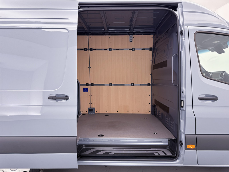 Zakup Mercedes-Benz Sprinter 315 1.9 CDI L2H2 Pro 3500kg trekgewicht Parkeerpakket Apple Carplay/Android Auto Betimmering Cruise Control Mercedes-Benz Sprinter 315 1.9 CDI L2H2 Pro 3500kg trekgewicht Parkeerpakket Apple Carplay/Android Auto Betimmering Cruise Control: slika Zakup Mercedes-Benz Sprinter 315 1.9 CDI L2H2 Pro 3500kg trekgewicht Parkeerpakket Apple Carplay/Android Auto Betimmering Cruise Control Mercedes-Benz Sprinter 315 1.9 CDI L2H2 Pro 3500kg trekgewicht Parkeerpakket Apple Carplay/Android Auto Betimmering Cruise Control