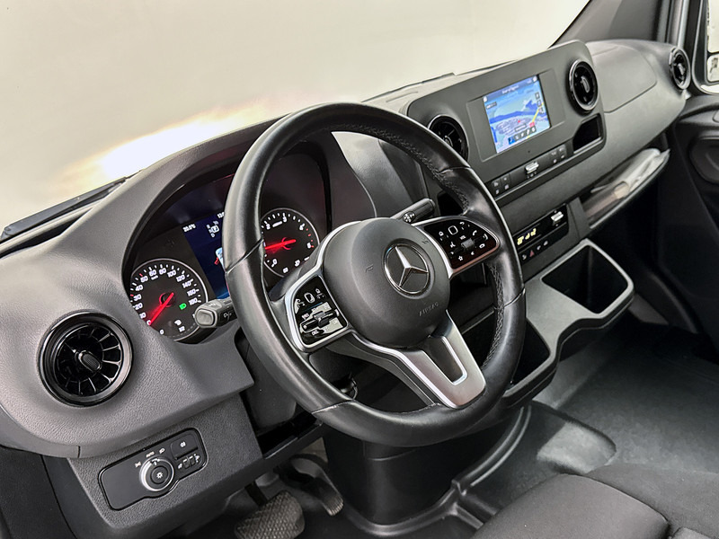 Mercedes-Benz Sprinter 315cdi L3H2 Navigatie Achteruitrijcamera Betimmering Apple Carplay/Android Auto - Furgon: slika Mercedes-Benz Sprinter 315cdi L3H2 Navigatie Achteruitrijcamera Betimmering Apple Carplay/Android Auto - Furgon Mercedes-Benz Sprinter 315cdi L3H2 Navigatie Achteruitrijcamera Betimmering Apple Carplay/Android Auto - Furgon: slika Mercedes-Benz Sprinter 315cdi L3H2 Navigatie Achteruitrijcamera Betimmering Apple Carplay/Android Auto - Furgon