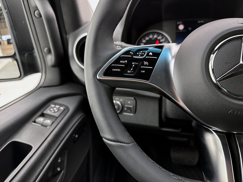 Furgon Mercedes-Benz Sprinter 317 1.9 CDI L4H2 Pro 3.5t trekhaak Navigatie Betimmering Parkeerpakket Stoelverwarming: slika Furgon Mercedes-Benz Sprinter 317 1.9 CDI L4H2 Pro 3.5t trekhaak Navigatie Betimmering Parkeerpakket Stoelverwarming