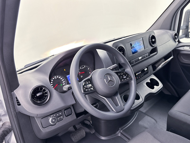 Mercedes-Benz Sprinter 517 1.9 CDI Bakwagen Meubelbak 1000KG Laadklep Apple Carplay/Android Auto Cruise Control - Dostavno vozilo sa zatvorenim sandukom: slika Mercedes-Benz Sprinter 517 1.9 CDI Bakwagen Meubelbak 1000KG Laadklep Apple Carplay/Android Auto Cruise Control - Dostavno vozilo sa zatvorenim sandukom Mercedes-Benz Sprinter 517 1.9 CDI Bakwagen Meubelbak 1000KG Laadklep Apple Carplay/Android Auto Cruise Control - Dostavno vozilo sa zatvorenim sandukom: slika Mercedes-Benz Sprinter 517 1.9 CDI Bakwagen Meubelbak 1000KG Laadklep Apple Carplay/Android Auto Cruise Control - Dostavno vozilo sa zatvorenim sandukom