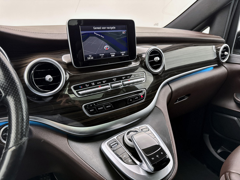 Mercedes-Benz V-Klasse 220d Lang Avantgarde Edition 8 Persoons incl. BPM Elektr schuifdeuren Nappa Leder Pano 8 zitplaatsen Geel kenteken - Minibus, Putnički kombi: slika Mercedes-Benz V-Klasse 220d Lang Avantgarde Edition 8 Persoons incl. BPM Elektr schuifdeuren Nappa Leder Pano 8 zitplaatsen Geel kenteken - Minibus, Putnički kombi Mercedes-Benz V-Klasse 220d Lang Avantgarde Edition 8 Persoons incl. BPM Elektr schuifdeuren Nappa Leder Pano 8 zitplaatsen Geel kenteken - Minibus, Putnički kombi: slika Mercedes-Benz V-Klasse 220d Lang Avantgarde Edition 8 Persoons incl. BPM Elektr schuifdeuren Nappa Leder Pano 8 zitplaatsen Geel kenteken - Minibus, Putnički kombi