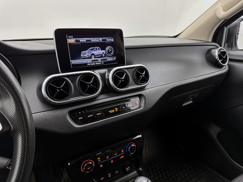 Mercedes-Benz X-Klasse 220 d 4-MATIC Pure Roll-cover 3.5t trekhaak Camera Stoelverwarming - Pick-up: slika Mercedes-Benz X-Klasse 220 d 4-MATIC Pure Roll-cover 3.5t trekhaak Camera Stoelverwarming - Pick-up Mercedes-Benz X-Klasse 220 d 4-MATIC Pure Roll-cover 3.5t trekhaak Camera Stoelverwarming - Pick-up: slika Mercedes-Benz X-Klasse 220 d 4-MATIC Pure Roll-cover 3.5t trekhaak Camera Stoelverwarming - Pick-up