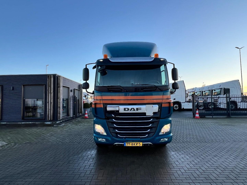 DAF CF85 6x2 containersysteem Only 350.000km / HIAB XR 26S Haakarmsyteem - Kamion s kukastom dizalicom: slika DAF CF85 6x2 containersysteem Only 350.000km / HIAB XR 26S Haakarmsyteem - Kamion s kukastom dizalicom DAF CF85 6x2 containersysteem Only 350.000km / HIAB XR 26S Haakarmsyteem - Kamion s kukastom dizalicom: slika DAF CF85 6x2 containersysteem Only 350.000km / HIAB XR 26S Haakarmsyteem - Kamion s kukastom dizalicom