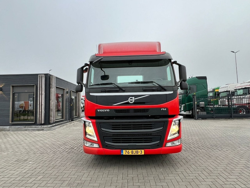 Volvo FM 330 4x2 trekker 4x2 / 671.570km - Tegljač: slika Volvo FM 330 4x2 trekker 4x2 / 671.570km - Tegljač Volvo FM 330 4x2 trekker 4x2 / 671.570km - Tegljač: slika Volvo FM 330 4x2 trekker 4x2 / 671.570km - Tegljač