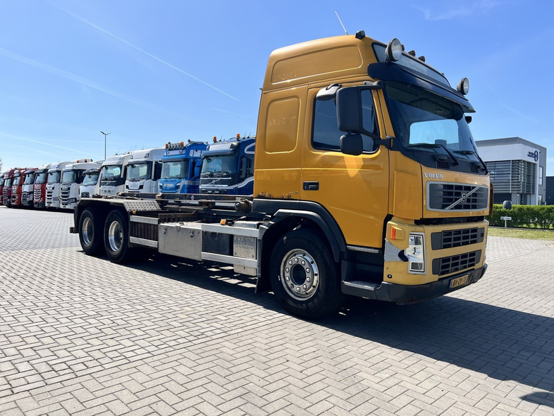 Volvo FM480 6X2 containersysteem Globetrotter / NCH systeem / 10 Tyres - Kamion s kabelskim sustavom: slika Volvo FM480 6X2 containersysteem Globetrotter / NCH systeem / 10 Tyres - Kamion s kabelskim sustavom Volvo FM480 6X2 containersysteem Globetrotter / NCH systeem / 10 Tyres - Kamion s kabelskim sustavom: slika Volvo FM480 6X2 containersysteem Globetrotter / NCH systeem / 10 Tyres - Kamion s kabelskim sustavom