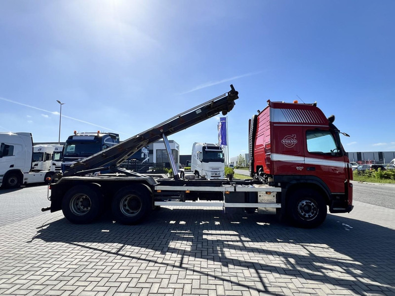 Volvo FM500 6x2 Containersysteem Globetrotter XL - Kamion s kabelskim sustavom: slika Volvo FM500 6x2 Containersysteem Globetrotter XL - Kamion s kabelskim sustavom Volvo FM500 6x2 Containersysteem Globetrotter XL - Kamion s kabelskim sustavom: slika Volvo FM500 6x2 Containersysteem Globetrotter XL - Kamion s kabelskim sustavom
