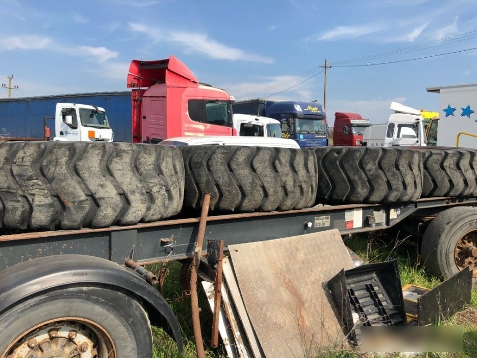 Anvelope Cu 24PR 4 BUC VOLA Incarcator VOLVO KOMATSU JCB - Kompletan kotač: slika Anvelope Cu 24PR 4 BUC VOLA Incarcator VOLVO KOMATSU JCB - Kompletan kotač Anvelope Cu 24PR 4 BUC VOLA Incarcator VOLVO KOMATSU JCB - Kompletan kotač: slika Anvelope Cu 24PR 4 BUC VOLA Incarcator VOLVO KOMATSU JCB - Kompletan kotač