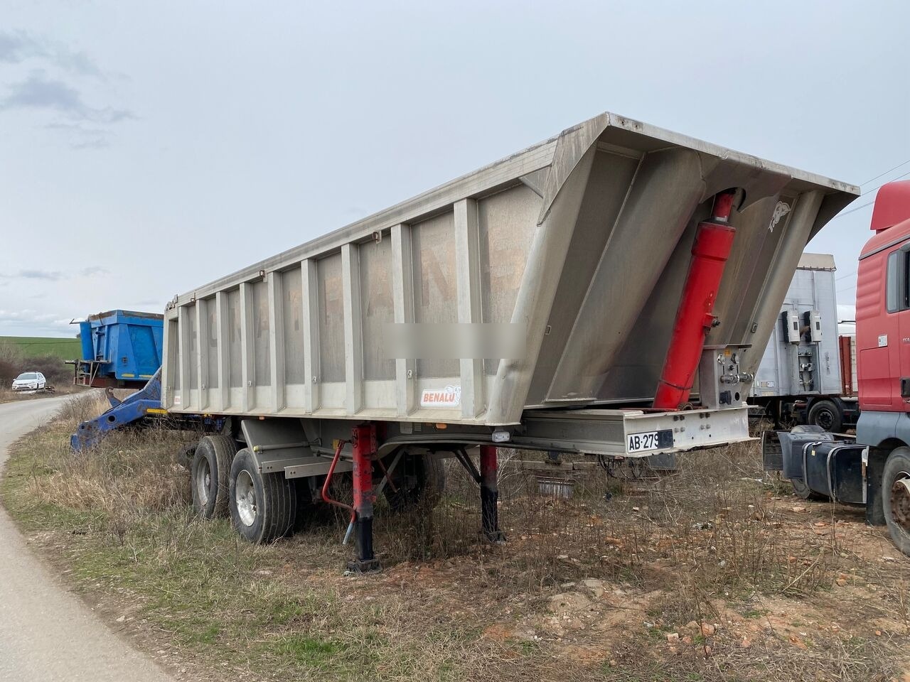 Benalu Bena Basculabila Agregate Aluminiu 2 PIECES AVALABILE - Kiper poluprikolica: slika Benalu Bena Basculabila Agregate Aluminiu 2 PIECES AVALABILE - Kiper poluprikolica Benalu Bena Basculabila Agregate Aluminiu 2 PIECES AVALABILE - Kiper poluprikolica: slika Benalu Bena Basculabila Agregate Aluminiu 2 PIECES AVALABILE - Kiper poluprikolica