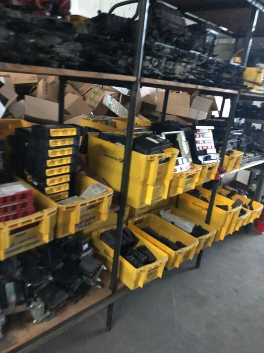 Bosch DAF XF 95 truck - Upravljačka jedinica (ECU) za Kamion: slika Bosch DAF XF 95 truck - Upravljačka jedinica (ECU) za Kamion Bosch DAF XF 95 truck - Upravljačka jedinica (ECU) za Kamion: slika Bosch DAF XF 95 truck - Upravljačka jedinica (ECU) za Kamion