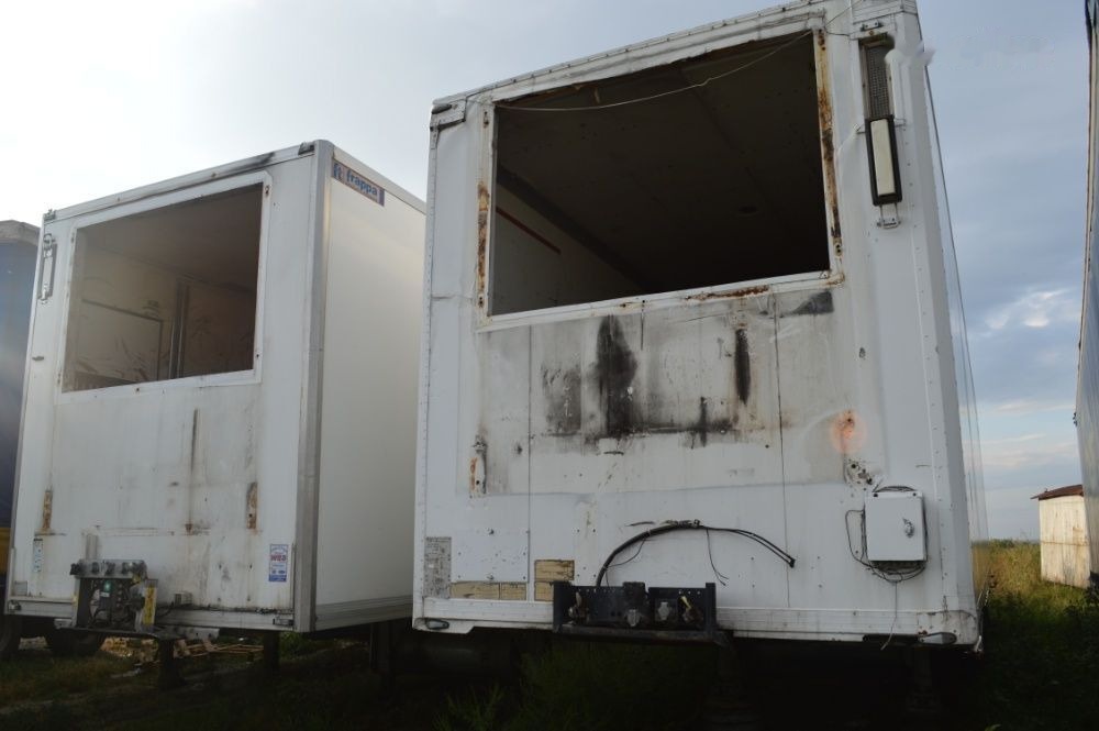 Izmjenjivi sanduk hladnjaka DEPOZITARE -DUBE CONTAINERE for parts: slika Izmjenjivi sanduk hladnjaka DEPOZITARE -DUBE CONTAINERE for parts Izmjenjivi sanduk hladnjaka DEPOZITARE -DUBE CONTAINERE for parts: slika Izmjenjivi sanduk hladnjaka DEPOZITARE -DUBE CONTAINERE for parts