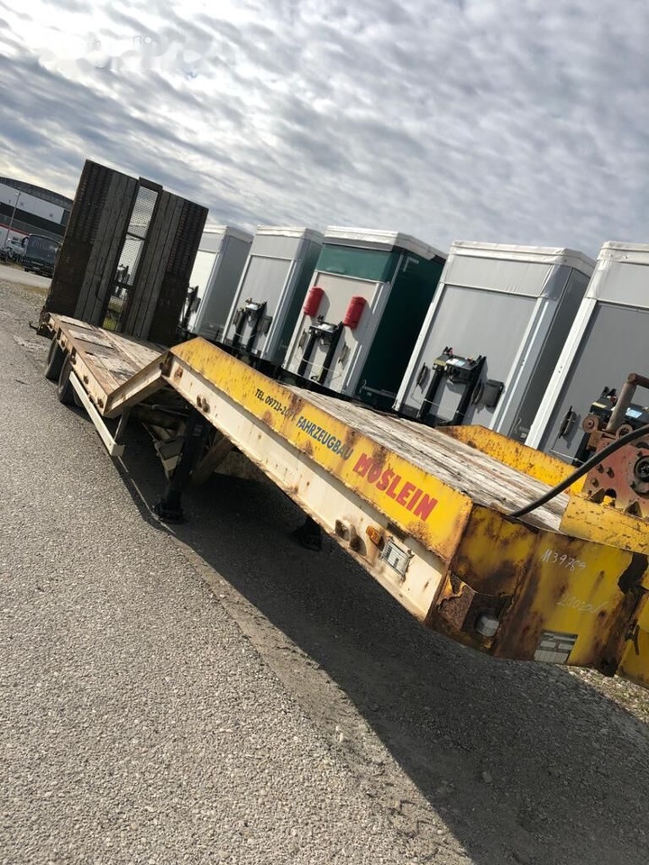 Poluprikolica s niskim utovarivačem Faymonville MOESLEIN: slika Poluprikolica s niskim utovarivačem Faymonville MOESLEIN Poluprikolica s niskim utovarivačem Faymonville MOESLEIN: slika Poluprikolica s niskim utovarivačem Faymonville MOESLEIN