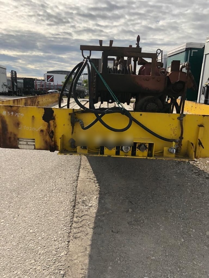 Poluprikolica s niskim utovarivačem Faymonville MOESLEIN: slika Poluprikolica s niskim utovarivačem Faymonville MOESLEIN Poluprikolica s niskim utovarivačem Faymonville MOESLEIN: slika Poluprikolica s niskim utovarivačem Faymonville MOESLEIN