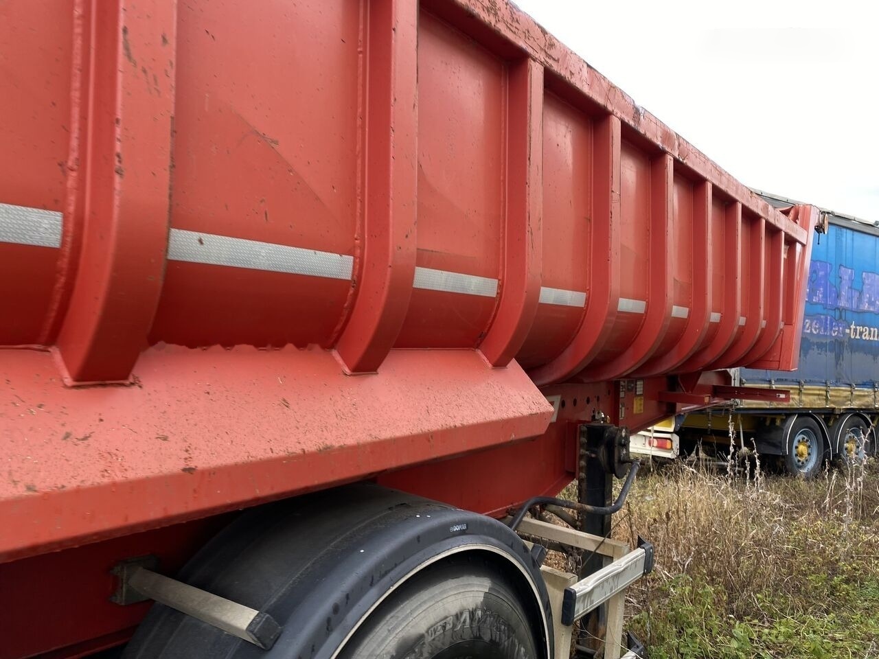 Fruehauf Semiremorca basculabila Aluminiu Agregate PV 6.28 T /// 2 PIECE - Kiper poluprikolica: slika Fruehauf Semiremorca basculabila Aluminiu Agregate PV 6.28 T /// 2 PIECE - Kiper poluprikolica Fruehauf Semiremorca basculabila Aluminiu Agregate PV 6.28 T /// 2 PIECE - Kiper poluprikolica: slika Fruehauf Semiremorca basculabila Aluminiu Agregate PV 6.28 T /// 2 PIECE - Kiper poluprikolica