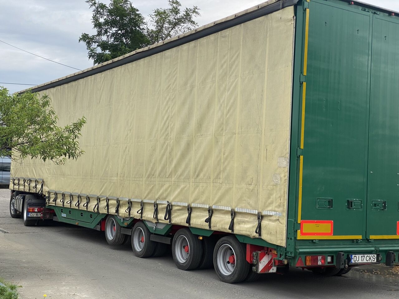 Poluprikolica s niskim utovarivačem Meusburger Typ: MPG-4 - trailer combine / tractoare / vole - axe viratoare: slika Poluprikolica s niskim utovarivačem Meusburger Typ: MPG-4 - trailer combine / tractoare / vole - axe viratoare