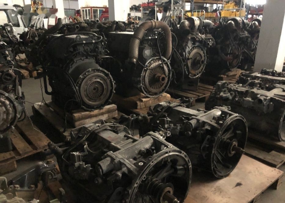 Scania DC16102 Scania P G R T-series (2004-) - Motor za Kamion: slika Scania DC16102 Scania P G R T-series (2004-) - Motor za Kamion Scania DC16102 Scania P G R T-series (2004-) - Motor za Kamion: slika Scania DC16102 Scania P G R T-series (2004-) - Motor za Kamion