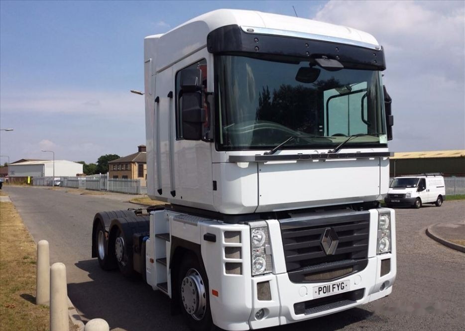 Renault Magnum piese dezmembrari - Tegljač: slika Renault Magnum piese dezmembrari - Tegljač Renault Magnum piese dezmembrari - Tegljač: slika Renault Magnum piese dezmembrari - Tegljač