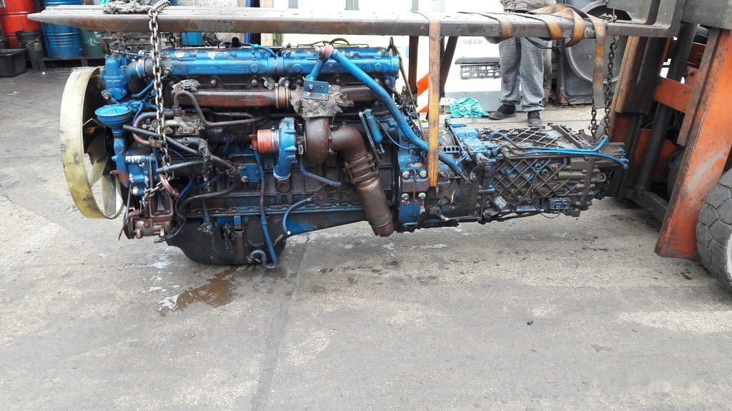 IVECO 8210.42L 420 E2 IVECO EuroTech Magirus - Motor za Kamion: slika IVECO 8210.42L 420 E2 IVECO EuroTech Magirus - Motor za Kamion IVECO 8210.42L 420 E2 IVECO EuroTech Magirus - Motor za Kamion: slika IVECO 8210.42L 420 E2 IVECO EuroTech Magirus - Motor za Kamion