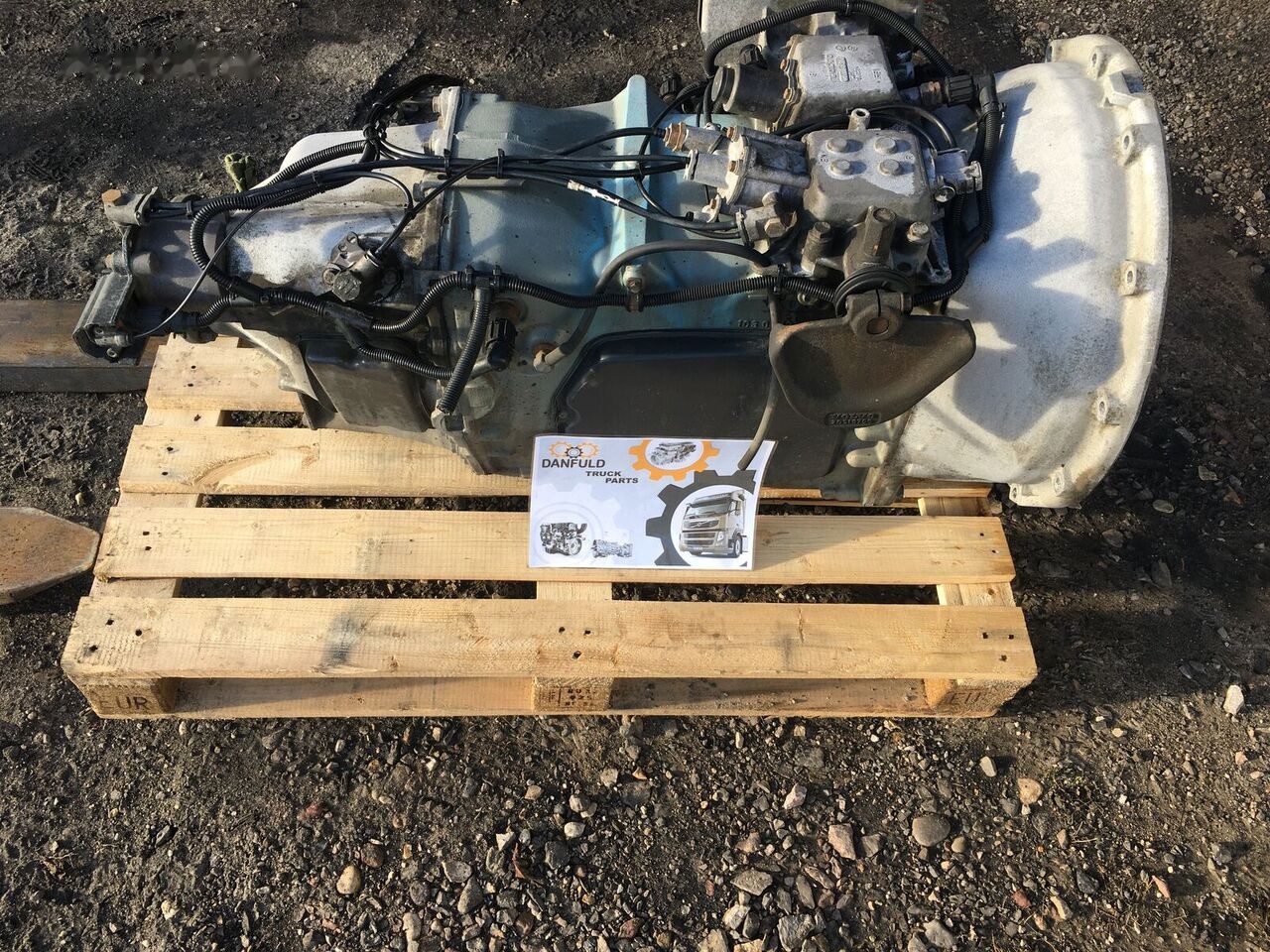 VT2214B Volvo truck - Mjenjač za Kamion: slika VT2214B Volvo truck - Mjenjač za Kamion VT2214B Volvo truck - Mjenjač za Kamion: slika VT2214B Volvo truck - Mjenjač za Kamion