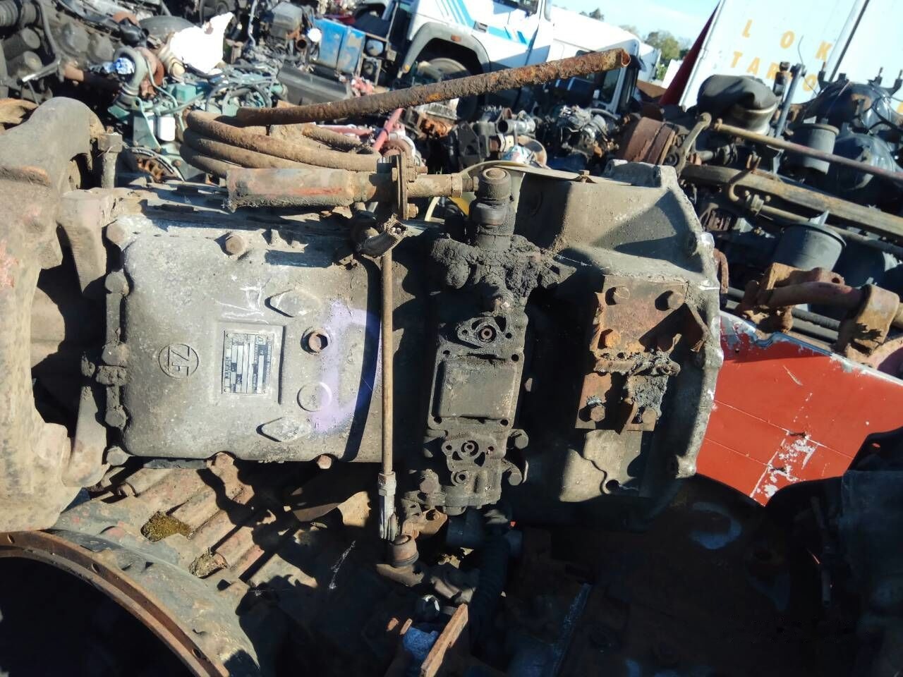 ZF S6-90 - Mjenjač za Kamion: slika ZF S6-90 - Mjenjač za Kamion ZF S6-90 - Mjenjač za Kamion: slika ZF S6-90 - Mjenjač za Kamion