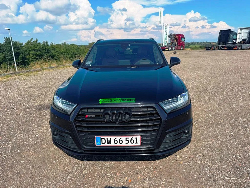 Audi SQ7 Black Edition. panoramo sun roof. . oil heater. head up display. 21" alu weels. night vision. B&O sound system. - SUV: slika Audi SQ7 Black Edition. panoramo sun roof. . oil heater. head up display. 21" alu weels. night vision. B&O sound system. - SUV Audi SQ7 Black Edition. panoramo sun roof. . oil heater. head up display. 21" alu weels. night vision. B&O sound system. - SUV: slika Audi SQ7 Black Edition. panoramo sun roof. . oil heater. head up display. 21" alu weels. night vision. B&O sound system. - SUV