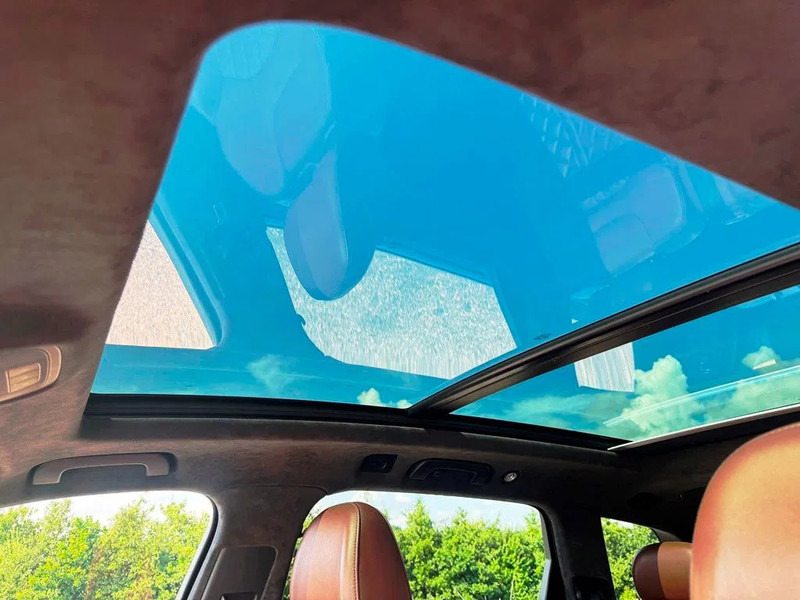 SUV Audi SQ7 Black Edition. panoramo sun roof. . oil heater. head up display. 21" alu weels. night vision. B&O sound system.: slika SUV Audi SQ7 Black Edition. panoramo sun roof. . oil heater. head up display. 21" alu weels. night vision. B&O sound system.