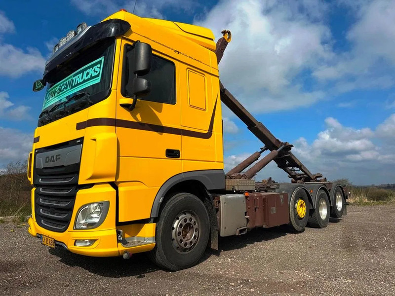 DAF XF 530 Hoglift with knæk arm. - Kamion s kukastom dizalicom: slika DAF XF 530 Hoglift with knæk arm. - Kamion s kukastom dizalicom DAF XF 530 Hoglift with knæk arm. - Kamion s kukastom dizalicom: slika DAF XF 530 Hoglift with knæk arm. - Kamion s kukastom dizalicom