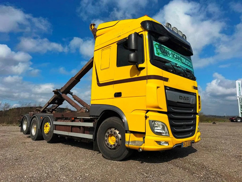 DAF XF 530 Hoglift with knæk arm. - Kamion s kukastom dizalicom: slika DAF XF 530 Hoglift with knæk arm. - Kamion s kukastom dizalicom DAF XF 530 Hoglift with knæk arm. - Kamion s kukastom dizalicom: slika DAF XF 530 Hoglift with knæk arm. - Kamion s kukastom dizalicom