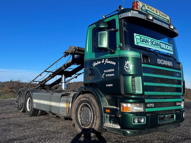 Scania R124-470 Analog tacho. 3 way cable tipper - Kamion s kabelskim sustavom: slika Scania R124-470 Analog tacho. 3 way cable tipper - Kamion s kabelskim sustavom Scania R124-470 Analog tacho. 3 way cable tipper - Kamion s kabelskim sustavom: slika Scania R124-470 Analog tacho. 3 way cable tipper - Kamion s kabelskim sustavom