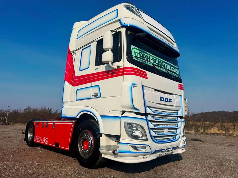 DAF XF 450 DAF XF 450 Special Interior. 706000 km. Euro 6 - Tegljač: slika DAF XF 450 DAF XF 450 Special Interior. 706000 km. Euro 6 - Tegljač DAF XF 450 DAF XF 450 Special Interior. 706000 km. Euro 6 - Tegljač: slika DAF XF 450 DAF XF 450 Special Interior. 706000 km. Euro 6 - Tegljač