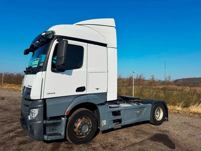 Mercedes-Benz Actros 1843 Euro 6. - Tegljač: slika Mercedes-Benz Actros 1843 Euro 6. - Tegljač Mercedes-Benz Actros 1843 Euro 6. - Tegljač: slika Mercedes-Benz Actros 1843 Euro 6. - Tegljač