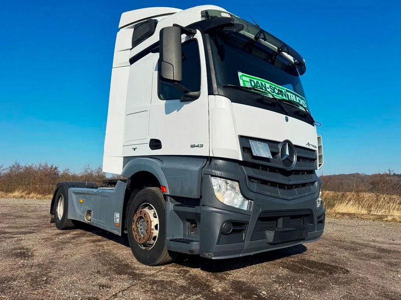 Mercedes-Benz Actros 1843 Euro 6. - Tegljač: slika Mercedes-Benz Actros 1843 Euro 6. - Tegljač Mercedes-Benz Actros 1843 Euro 6. - Tegljač: slika Mercedes-Benz Actros 1843 Euro 6. - Tegljač