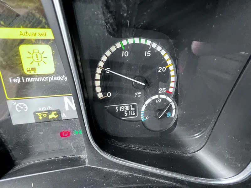 Tegljač Mercedes-Benz Actros 1843 Special Interior. Air / Air suspension. Euro 6: slika Tegljač Mercedes-Benz Actros 1843 Special Interior. Air / Air suspension. Euro 6