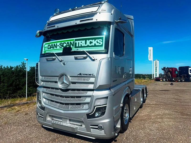 Mercedes-Benz Actros 2653 Special Interior. 6x2 3250mm weelbase. Air / Air suspension. hydr. syatem. Invertor. Micro wave. - Tegljač: slika Mercedes-Benz Actros 2653 Special Interior. 6x2 3250mm weelbase. Air / Air suspension. hydr. syatem. Invertor. Micro wave. - Tegljač Mercedes-Benz Actros 2653 Special Interior. 6x2 3250mm weelbase. Air / Air suspension. hydr. syatem. Invertor. Micro wave. - Tegljač: slika Mercedes-Benz Actros 2653 Special Interior. 6x2 3250mm weelbase. Air / Air suspension. hydr. syatem. Invertor. Micro wave. - Tegljač