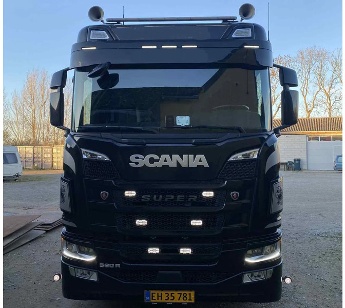 Scania R560 560R super 6x2*4 rearsteering. Hydr. system Air / Air suspension - Tegljač: slika Scania R560 560R super 6x2*4 rearsteering. Hydr. system Air / Air suspension - Tegljač Scania R560 560R super 6x2*4 rearsteering. Hydr. system Air / Air suspension - Tegljač: slika Scania R560 560R super 6x2*4 rearsteering. Hydr. system Air / Air suspension - Tegljač