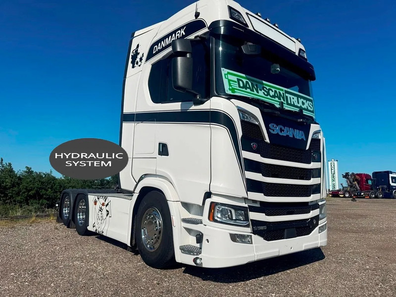 Scania S580 V8 NGS weelbase 3150mm. Air / Air suspension. Opticruise / Retarder. Hydr. system,. - Tegljač: slika Scania S580 V8 NGS weelbase 3150mm. Air / Air suspension. Opticruise / Retarder. Hydr. system,. - Tegljač Scania S580 V8 NGS weelbase 3150mm. Air / Air suspension. Opticruise / Retarder. Hydr. system,. - Tegljač: slika Scania S580 V8 NGS weelbase 3150mm. Air / Air suspension. Opticruise / Retarder. Hydr. system,. - Tegljač