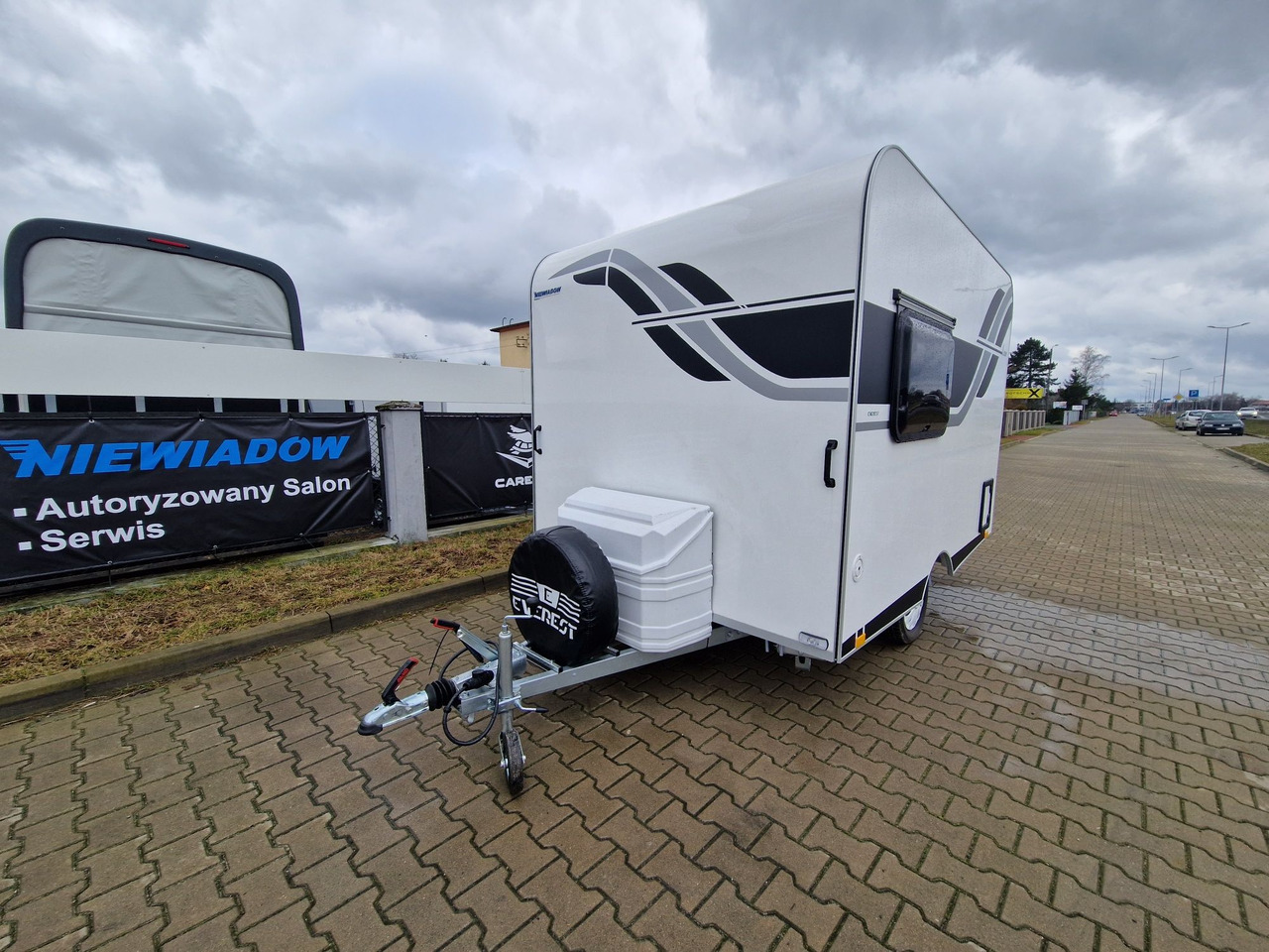 NTL-LAZUR Niewiadów z roku 2025. Przyczepa kempingowa dla 3 osób - Kamp prikolica: slika NTL-LAZUR Niewiadów z roku 2025. Przyczepa kempingowa dla 3 osób - Kamp prikolica NTL-LAZUR Niewiadów z roku 2025. Przyczepa kempingowa dla 3 osób - Kamp prikolica: slika NTL-LAZUR Niewiadów z roku 2025. Przyczepa kempingowa dla 3 osób - Kamp prikolica