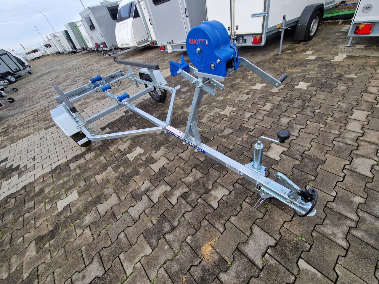 Nowa Przyczepa Podłodziowa ponton łódź 350 - 550cm Niewiadów P400 P415 - Prikolica za prijevoz automobila: slika Nowa Przyczepa Podłodziowa ponton łódź 350 - 550cm Niewiadów P400 P415 - Prikolica za prijevoz automobila Nowa Przyczepa Podłodziowa ponton łódź 350 - 550cm Niewiadów P400 P415 - Prikolica za prijevoz automobila: slika Nowa Przyczepa Podłodziowa ponton łódź 350 - 550cm Niewiadów P400 P415 - Prikolica za prijevoz automobila