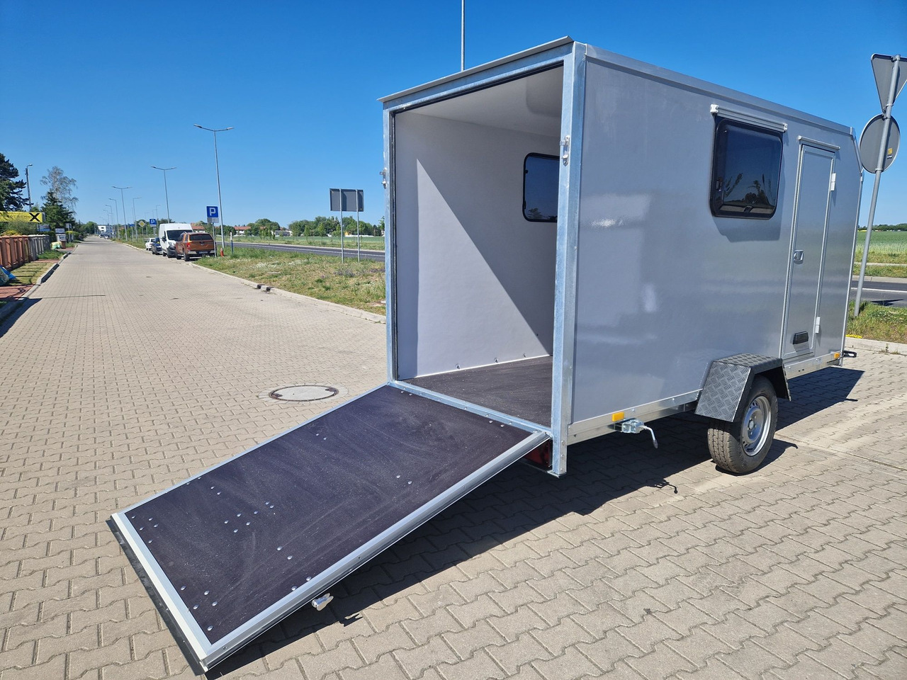 Przyczepa kempingowa Motocamp dla motocykla - Kamp prikolica: slika Przyczepa kempingowa Motocamp dla motocykla - Kamp prikolica Przyczepa kempingowa Motocamp dla motocykla - Kamp prikolica: slika Przyczepa kempingowa Motocamp dla motocykla - Kamp prikolica