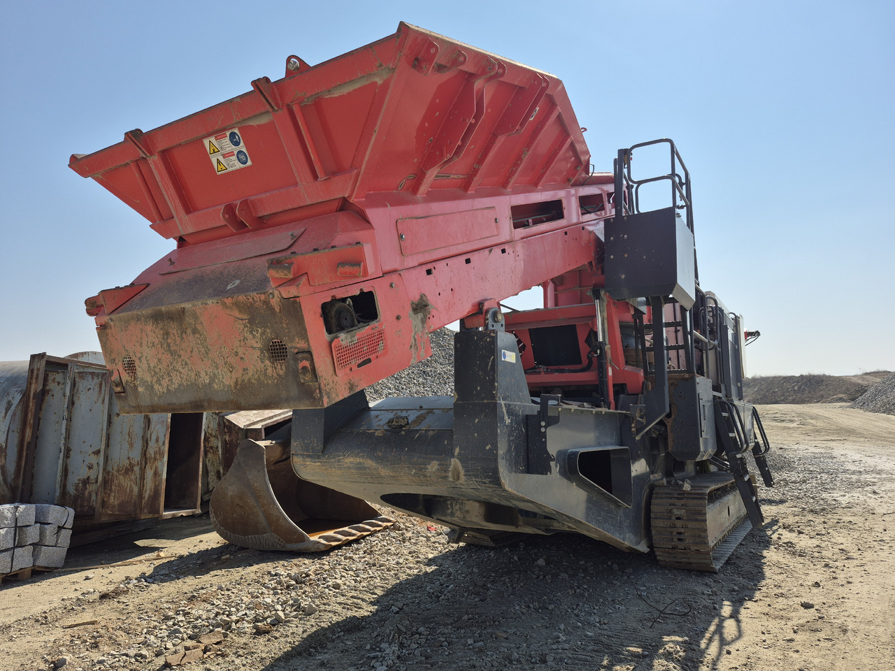 Konusna drobilica SANDVIK QH331: slika Konusna drobilica SANDVIK QH331