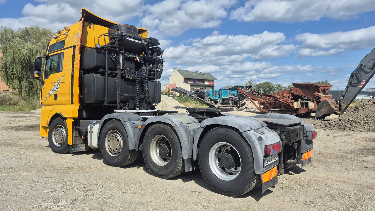 MAN TGX 41.680 - Tegljač: slika MAN TGX 41.680 - Tegljač MAN TGX 41.680 - Tegljač: slika MAN TGX 41.680 - Tegljač