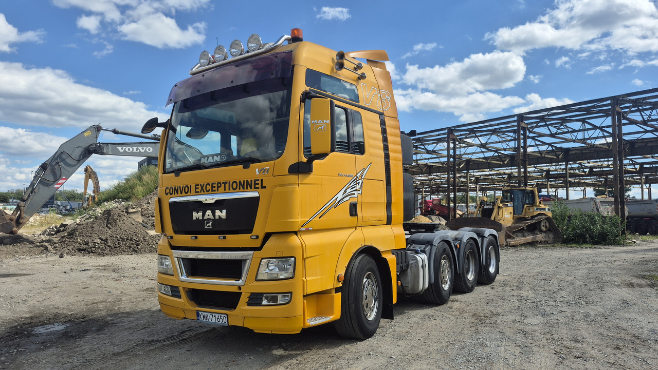 MAN TGX 41.680 - Tegljač: slika MAN TGX 41.680 - Tegljač MAN TGX 41.680 - Tegljač: slika MAN TGX 41.680 - Tegljač